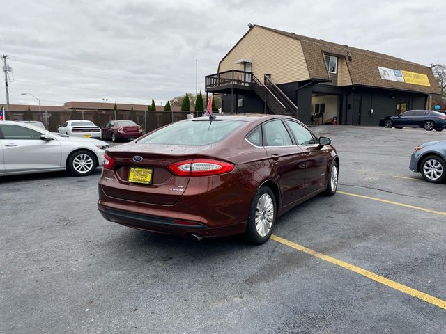 2016 Ford Fusion Hybrid SE