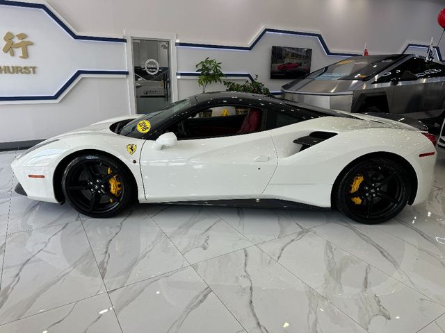 2016 Ferrari 488 GTB Base