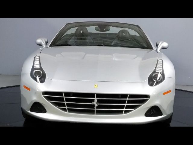 2016 Ferrari California T