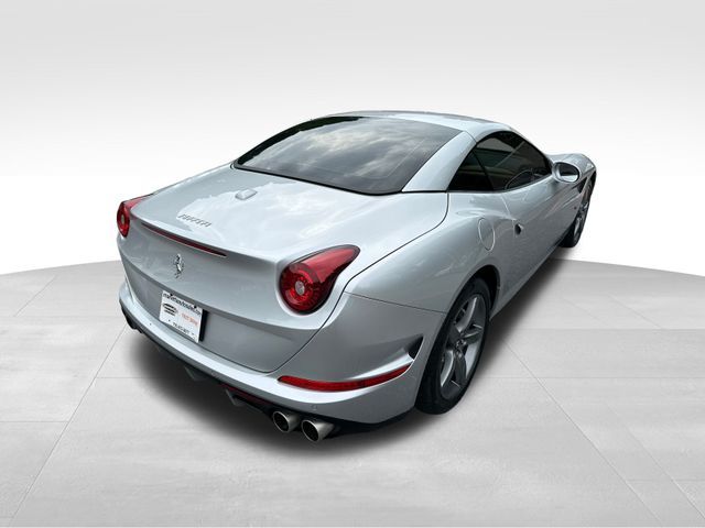 2016 Ferrari California T