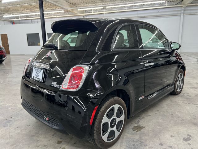 2016 FIAT 500e Base