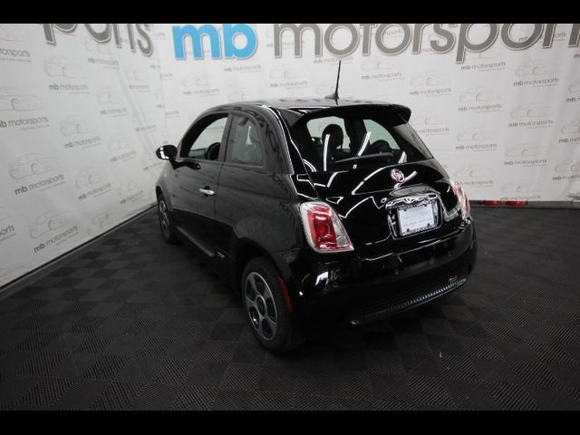 2016 FIAT 500e Base