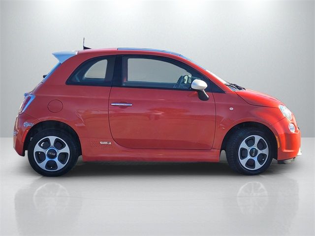 2016 FIAT 500e Base