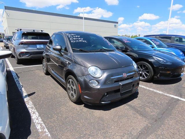2016 FIAT 500e Base