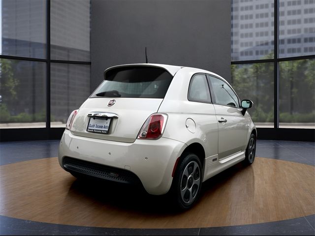 2016 FIAT 500e Base