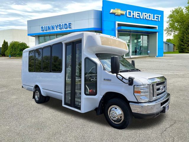 2016 Ford Econoline Base