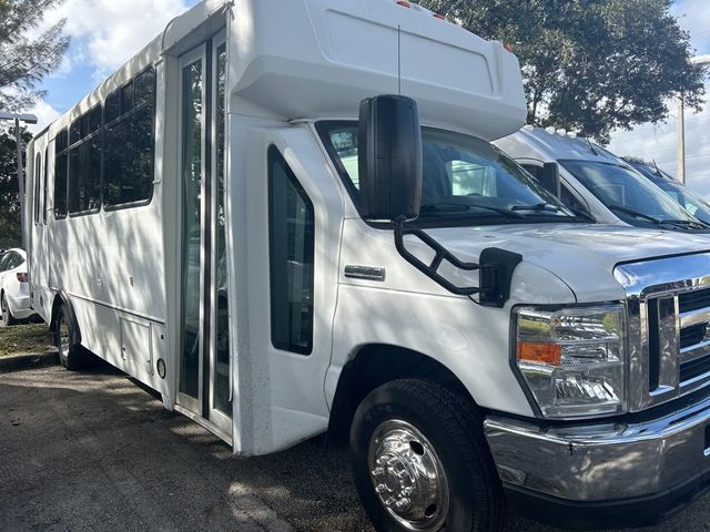 2016 Ford Econoline Base