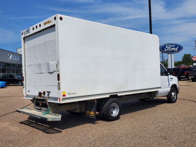 2016 Ford Econoline Base