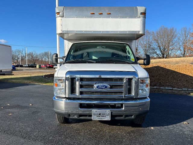 2016 Ford Econoline Base