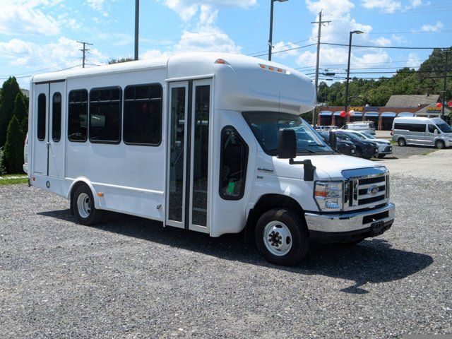 2016 Ford Econoline Base