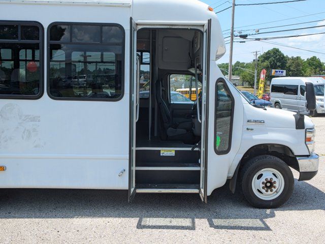 2016 Ford Econoline Base