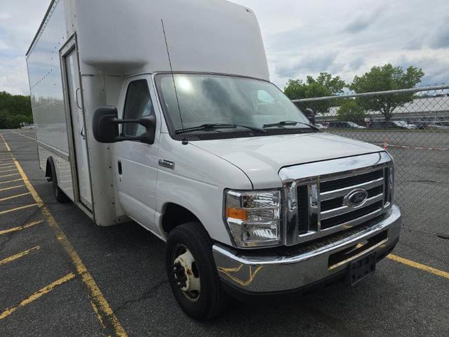 2016 Ford Econoline Base