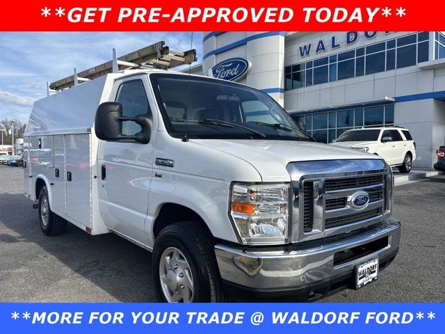 2016 Ford Econoline Base