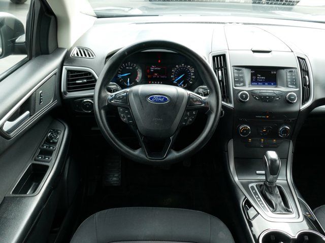 2016 Ford Edge SE