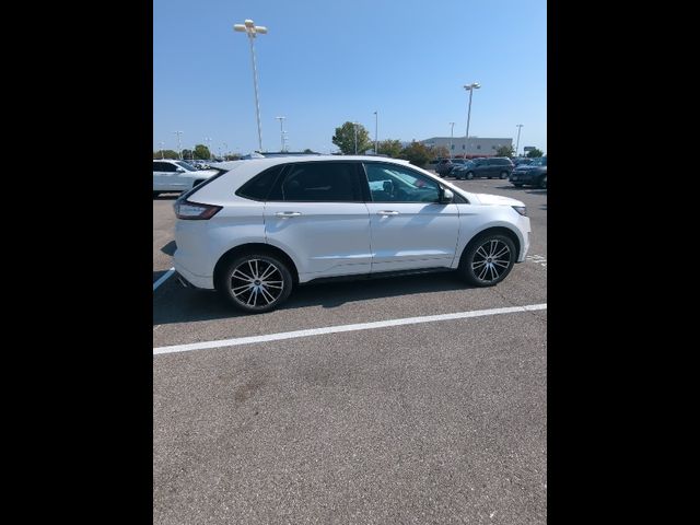 2016 Ford Edge Sport