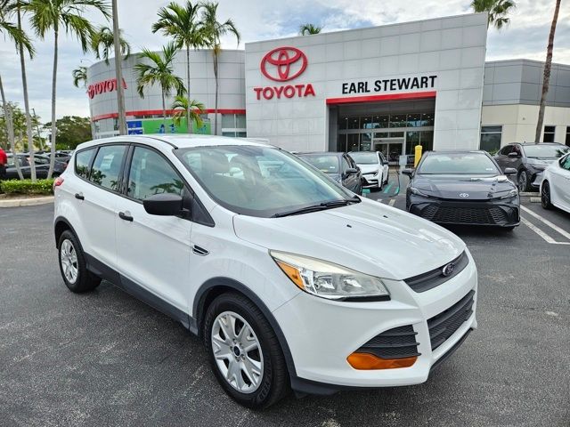 2016 Ford Escape S