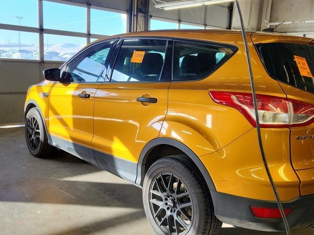 2016 Ford Escape S