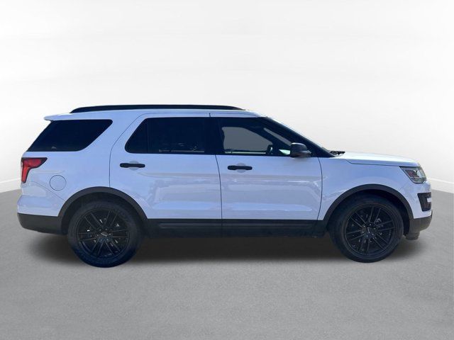 2016 Ford Explorer Base