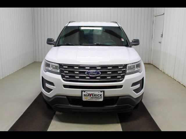 2016 Ford Explorer Base