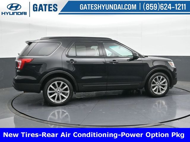 2016 Ford Explorer Base