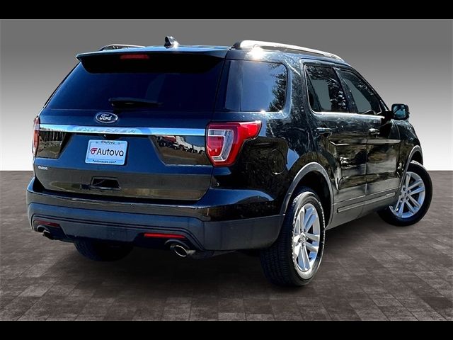 2016 Ford Explorer Base