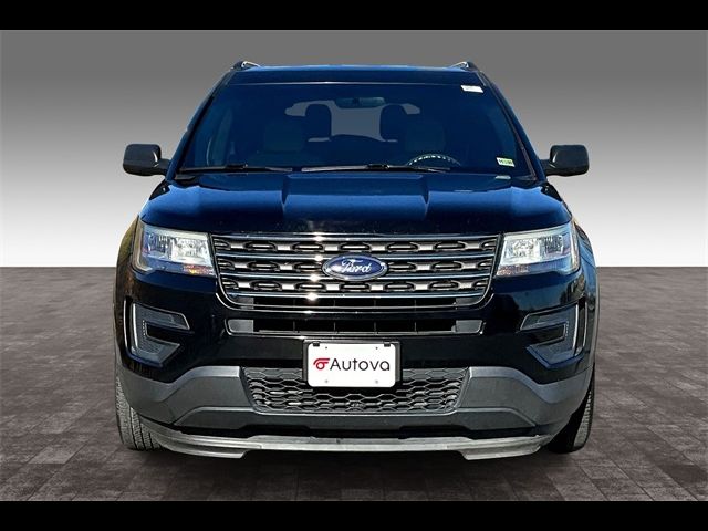 2016 Ford Explorer Base