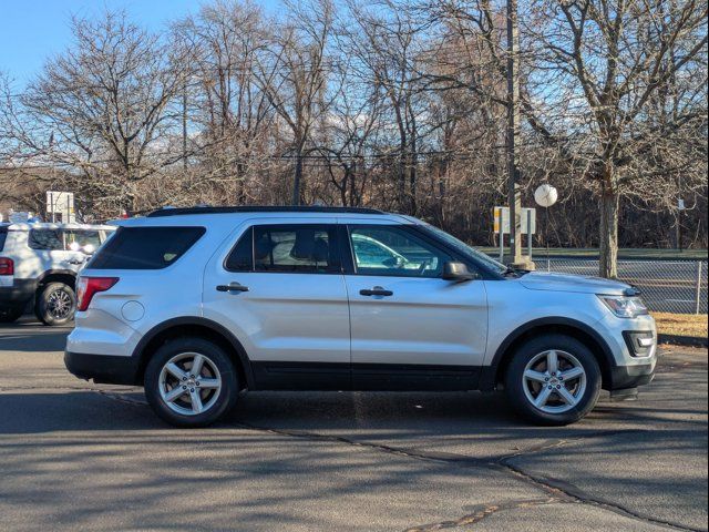 2016 Ford Explorer Base