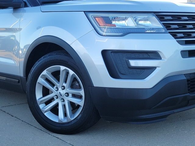 2016 Ford Explorer Base