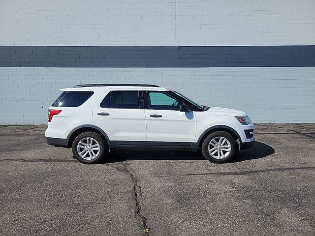 2016 Ford Explorer Base