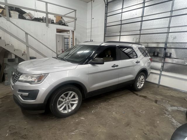 2016 Ford Explorer Base