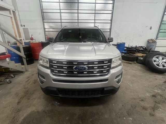 2016 Ford Explorer Base