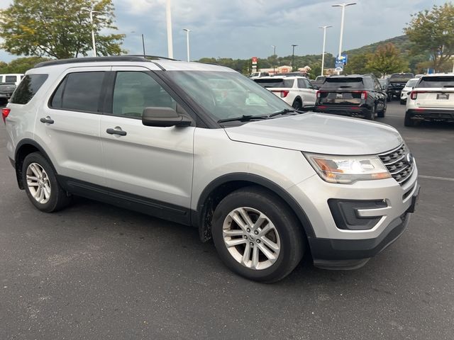 2016 Ford Explorer Base