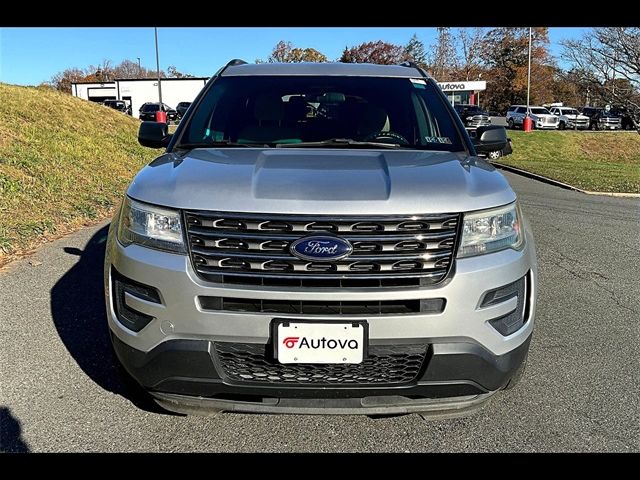 2016 Ford Explorer Base