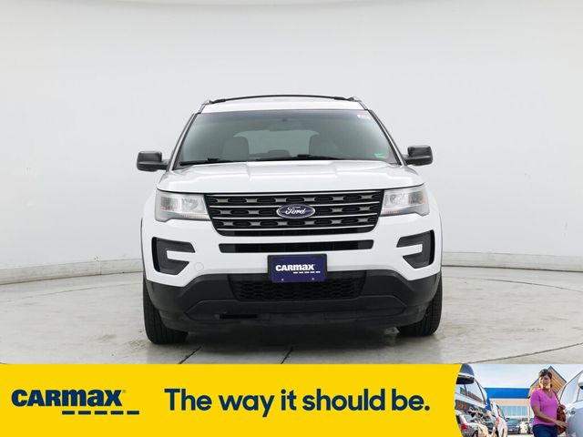 2016 Ford Explorer Base