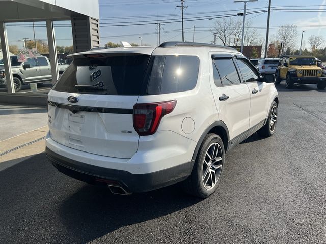 2016 Ford Explorer Sport