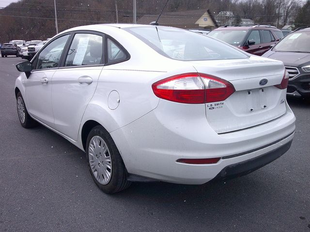 2016 Ford Fiesta S