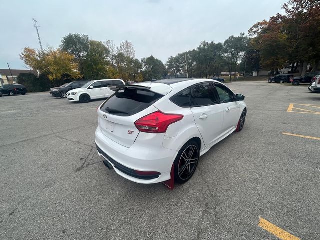 2016 Ford Focus ST