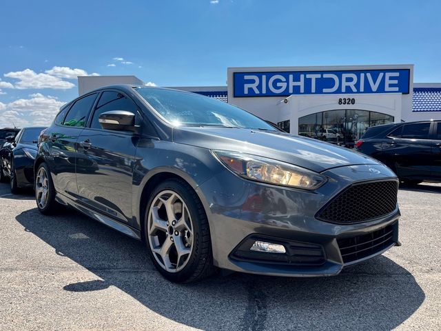 2016 Ford Focus ST