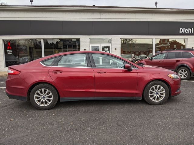 2016 Ford Fusion S