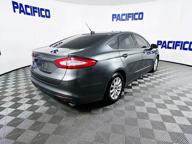 2016 Ford Fusion S