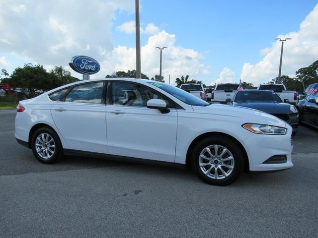 2016 Ford Fusion S