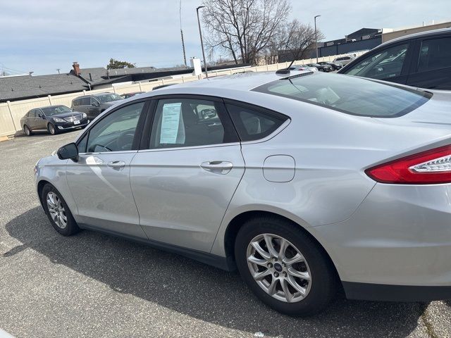 2016 Ford Fusion S