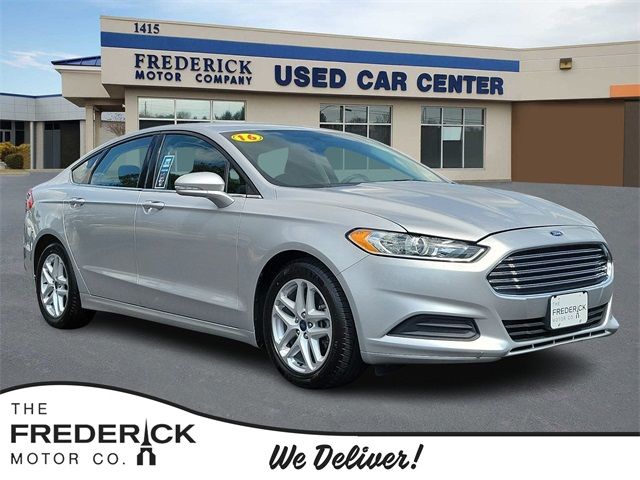 2016 Ford Fusion SE