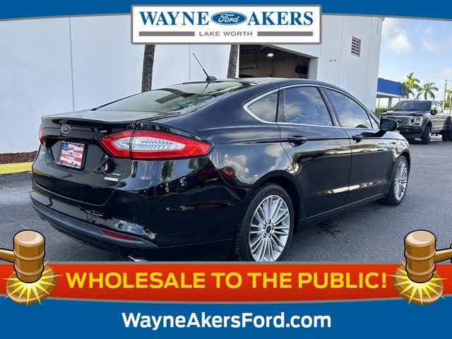 2016 Ford Fusion SE