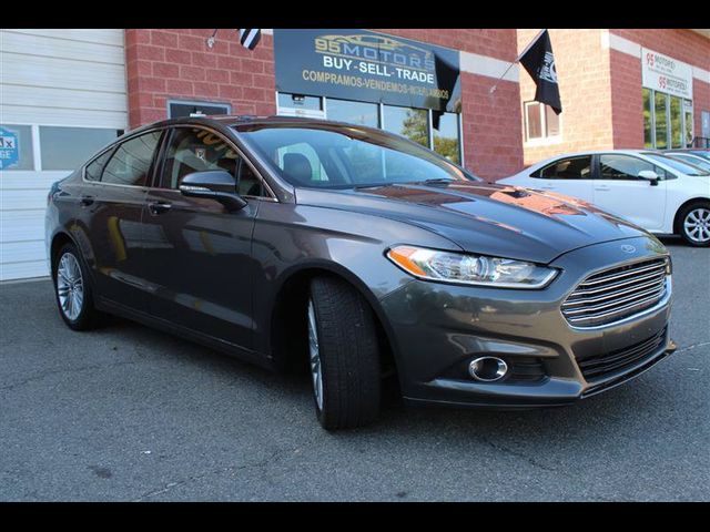 2016 Ford Fusion SE