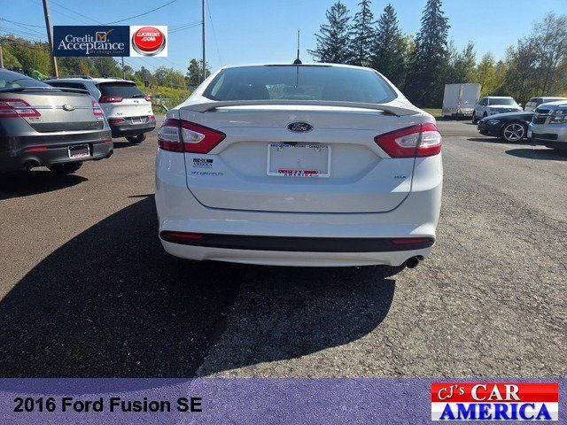 2016 Ford Fusion SE