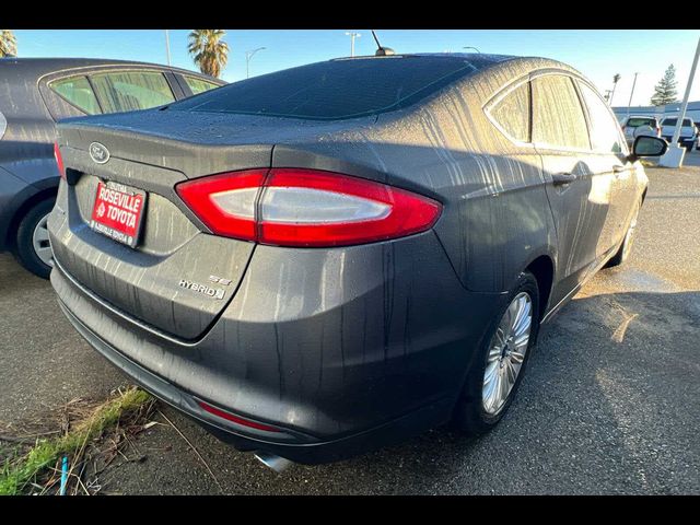 2016 Ford Fusion Hybrid SE