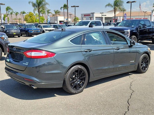 2016 Ford Fusion Hybrid SE