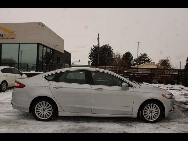 2016 Ford Fusion Hybrid SE