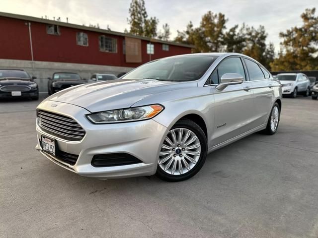 2016 Ford Fusion Hybrid SE